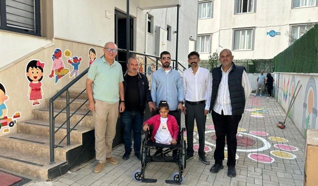 Enkazdan sonra süren mücadele: Zabit ailesi için çalışıyor, İkra bilim insanı olmayı hayal ediyor