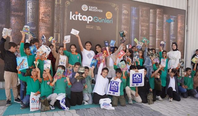 Kahta Kitap Günleri sona erdi, yerel basın mensuplarına plaket verildi