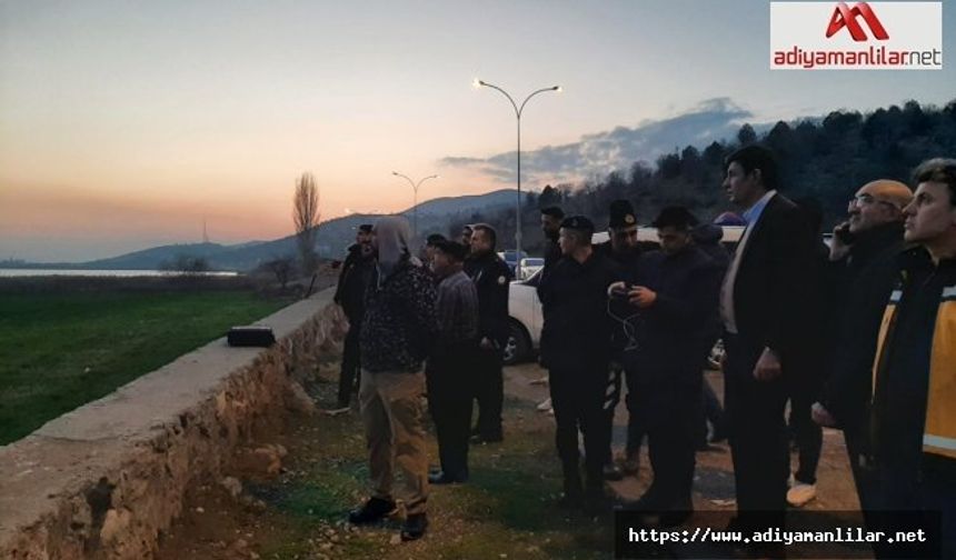 Batan teknedeki 3 kişiden 2'si aranıyor
