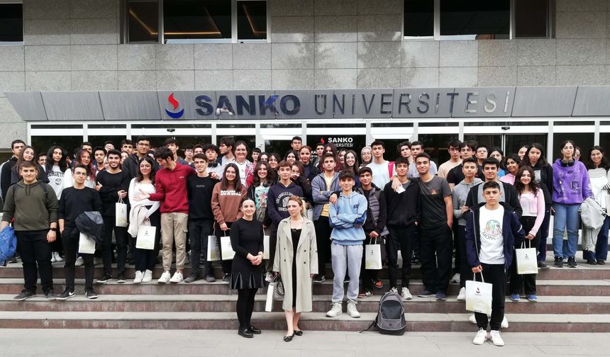 TOBB Fen Lisesi Öğrencileri Sanko Üniversitesi’ni ziyaret etti