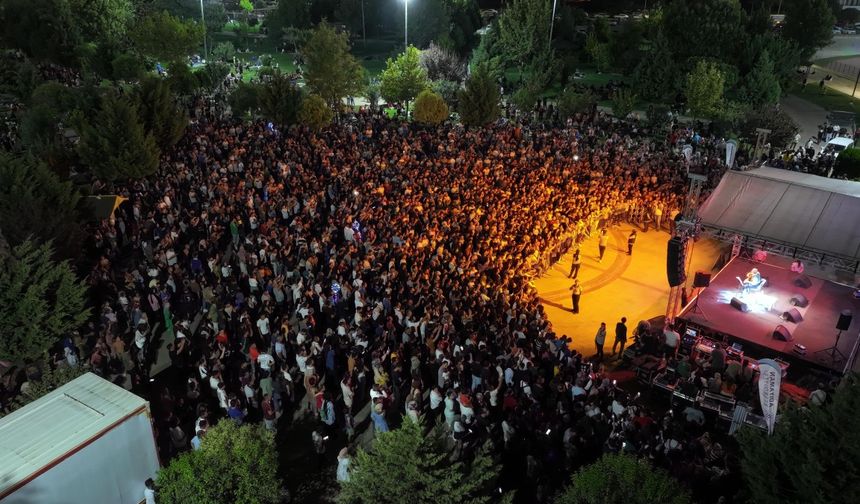 Adıyaman’da Nurettin Rençber rüzgarı esti  - Videolu Haber