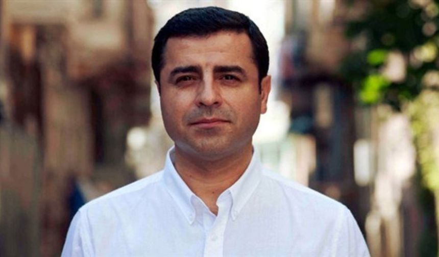 Demirtaş'tan Bahçeli'nin Öcalan çağrısına yanıt: 'Çözüm özgür bir zeminde konuşulmalı' 