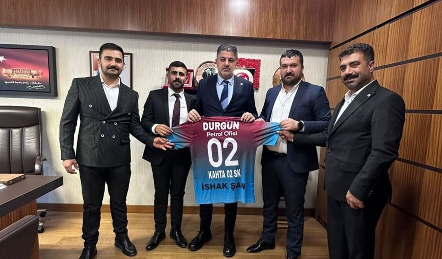 Kahta 02 Spor Kulübü'nden Adıyaman Milletvekili İshak Şan’a ziyaret