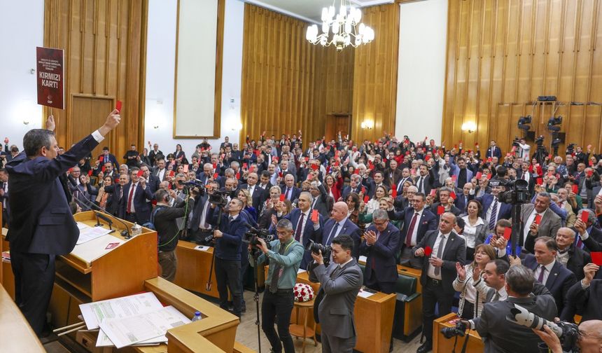 Özgür Özel: 'Erdoğan’ın dediğine değil milletin bağrının yandığı yere bakıyorum' 