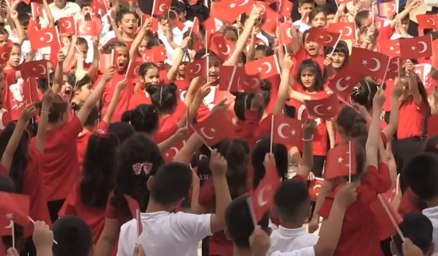 Çevre Şehircilik'ten afet bölgesinde 23 Nisan Şenliği