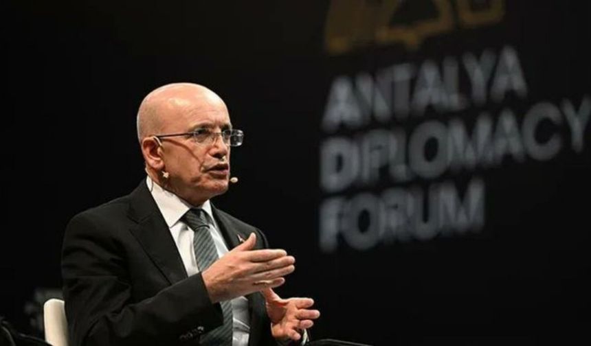 Bakan Şimşek: “Enflasyon düşüş gösteriyor, düşecek, düşmeye devam edecek” 