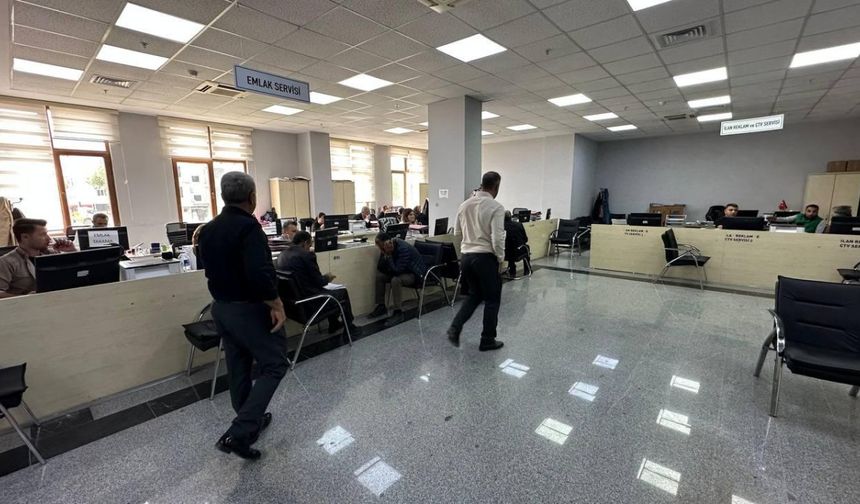 1 yılda 7 bin 300 yeni su abonesi, Tutdere: 'Altyapıyı güçlendiriyor, yaşamı kolaylaştırıyoruz'  - Videolu Haber