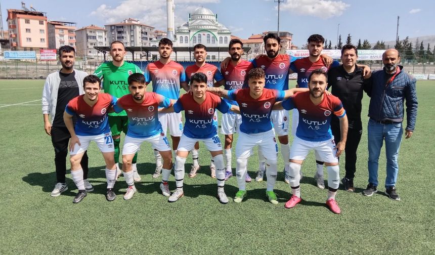 Kahta 02 Spor, Gölbaşı'nı 4-1 mağlup ederek BAL'da kaldı 