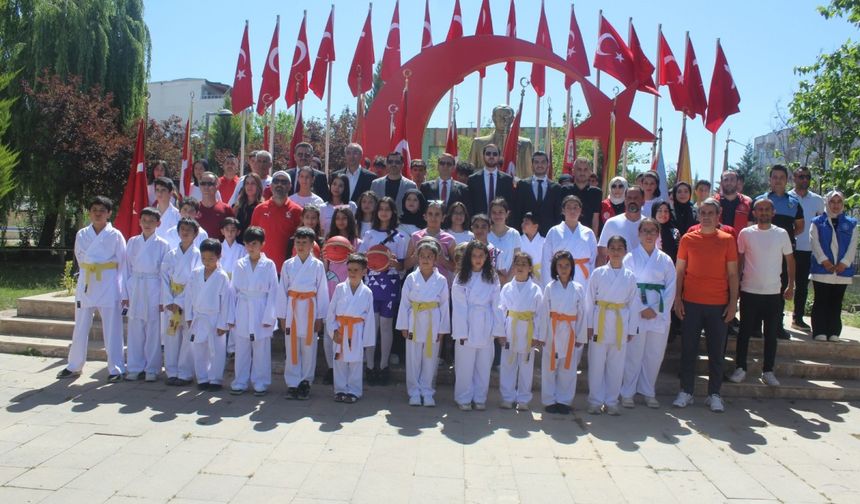 Kahta’da 19 Mayıs coşkuyla kutlandı