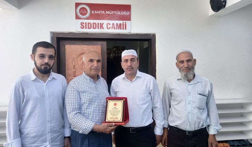 Sıddık Camii, mahalle dayanışmasıyla yeniden ibadete açıldı