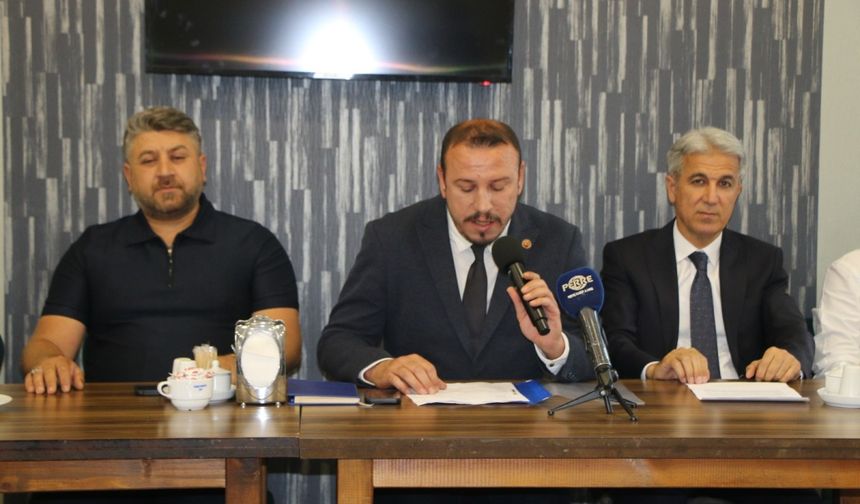 Yeniden Refah’ta toplu istifa: Belediye başkan adayı Atalay ve Meclis üyesi İzci partiden ayrıldı  - Videolu Haber