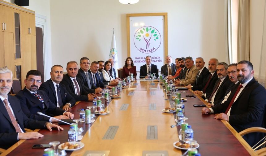 15 Baro Başkanından DEM Parti’ye süreç desteği: ‘Barış süreci demokratik çözümün anahtarıdır’ 