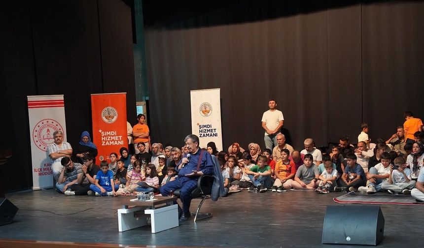 Hayati İnanç, Kahta’da okurlarıyla buluştu: ‘Kalemden Kelama’ programı yoğun ilgi gördü 