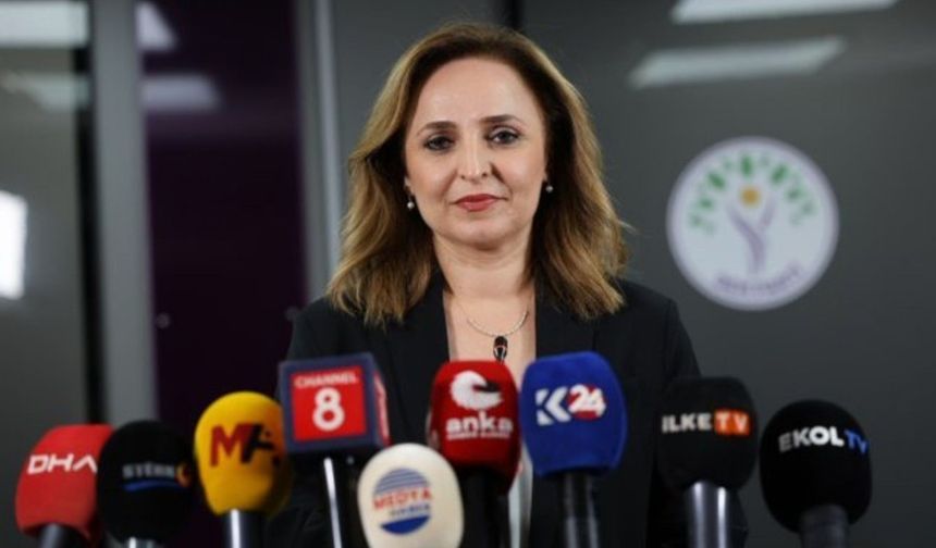 DEM Parti MYK’sı toplandı: 'Barış süreci için yasal düzenleme şart' 