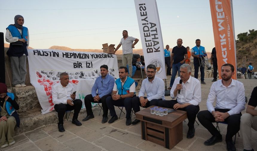 Başkan Hallaç, Cendere Köprüsü’nde gençlerle buluştu