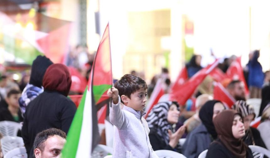 Akyazı’da, Gazze için anlamlı gece