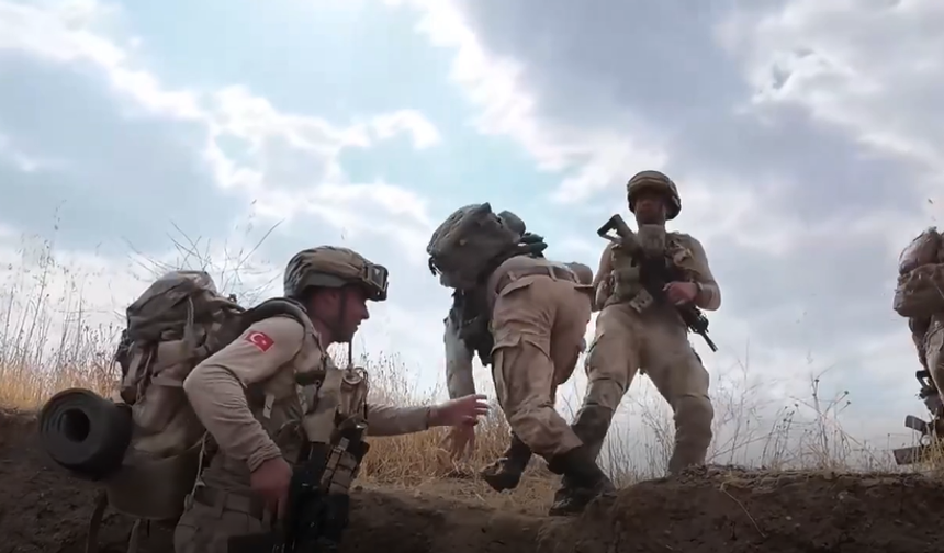 Diyarbakır’da zehir tacirlerine operasyon: 18 kişi tutuklandı, 269 kg esrar imha edildi  - Videolu Haber