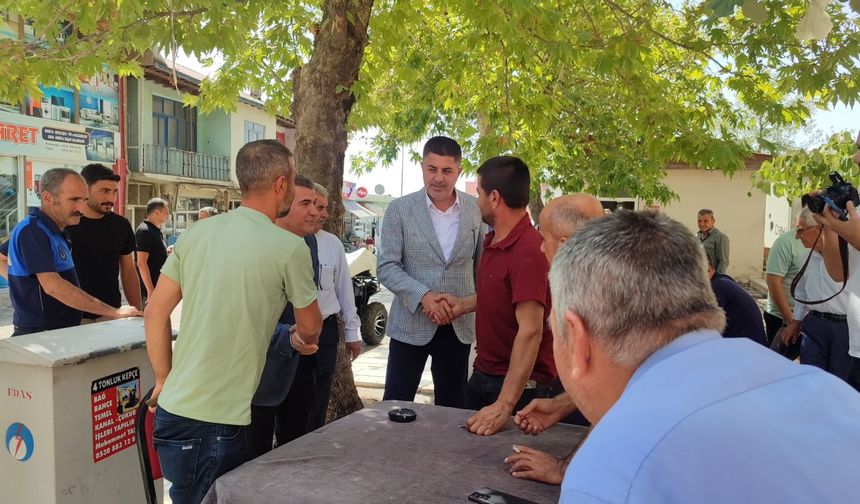 Milletvekili İshak Şan, Tut ilçesinde esnaf ve vatandaşla buluştu