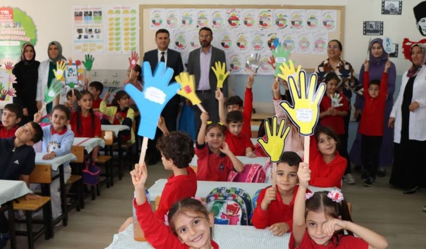 Kahta Devlet Hastanesi'nden 'Dünya El Yıkama Günü'nde anlamlı etkinlik