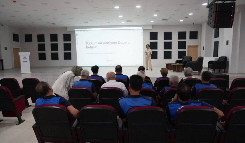 Zabıta personeline 'Toplumsal Cinsiyete Duyarlı İletişim Eğitimi' verildi