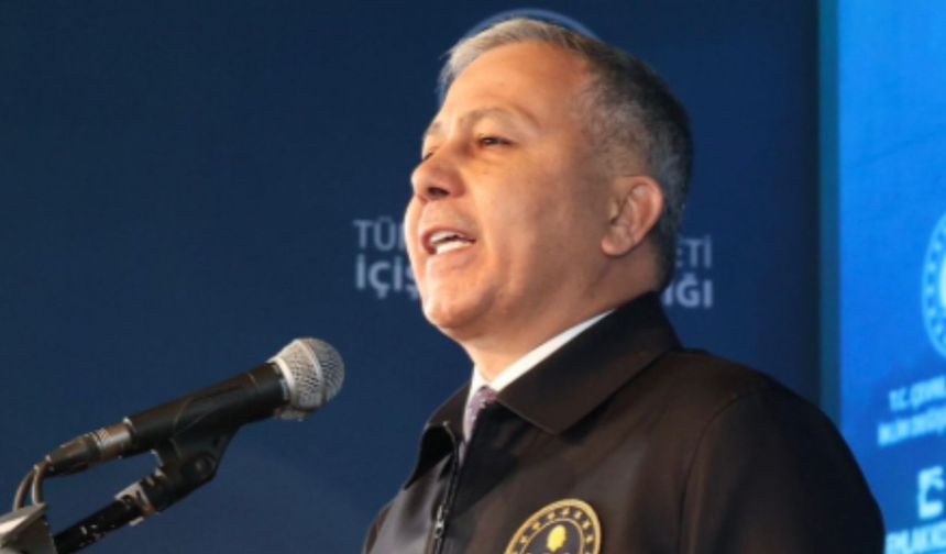 Bakan Yerlikaya: '7'si kırmızı bültenle aranan 10 şüpheli yakalandı'