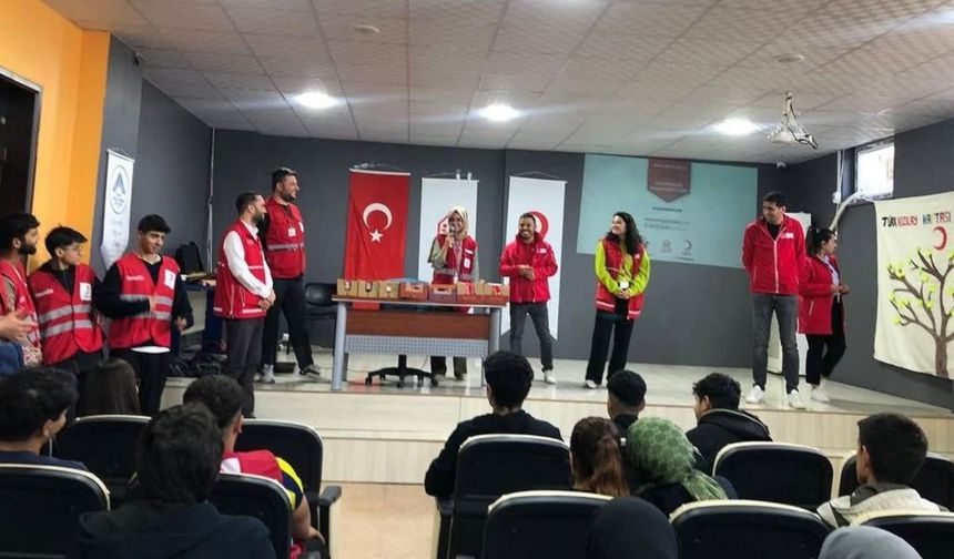 Kızılay Haftası, Kahta'da düzenlenen etkinliklerle kutlandı