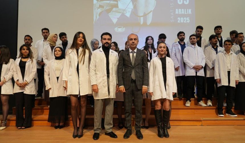 Adıyaman Üniversitesi Diş Hekimliği Fakültesi'nde beyaz önlük heyecanı