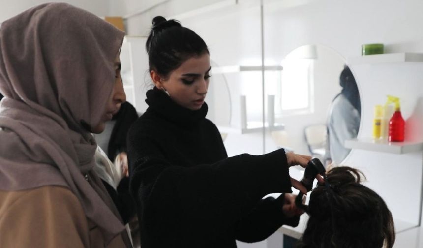 Haliliye Belediyesi kadınlara eğitim ve hobi desteğini sürdürüyor