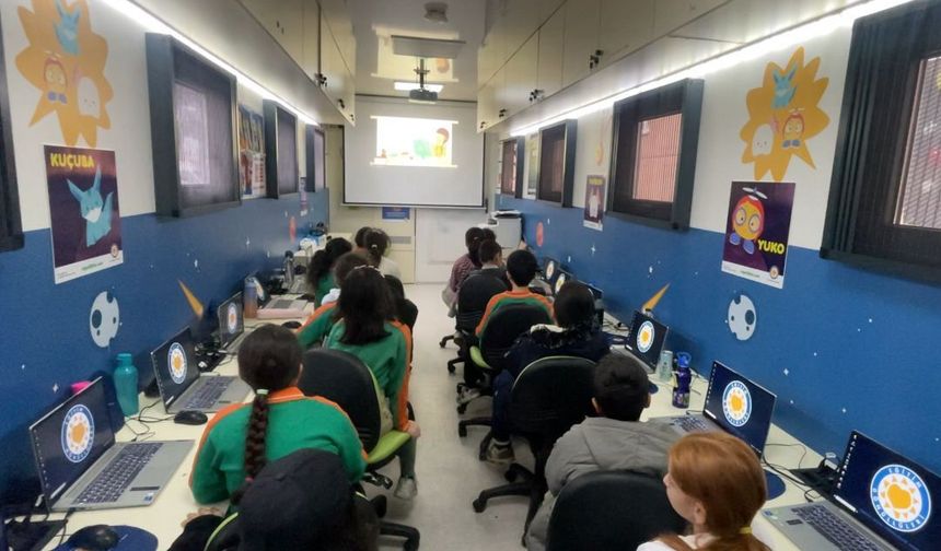 Kahta'da 1.863 öğrenciye dijital öğrenme deneyimi sunuldu