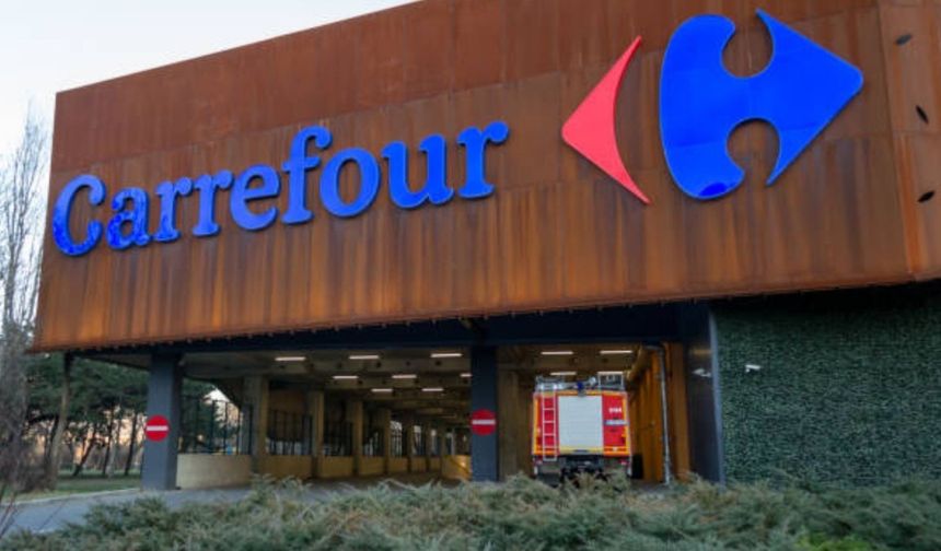 Sabancı Holding'in CarrefourSA Mağazalarını A101 ve Anpagross'a satacağı iddia edildi