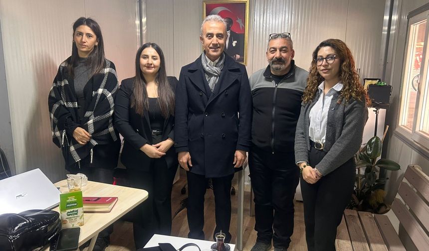 Adıyaman Aile ve Sosyal Hizmetler İl eski Müdürü Fehmi Çelik, Perre Haber Ajansı'nı ziyaret etti