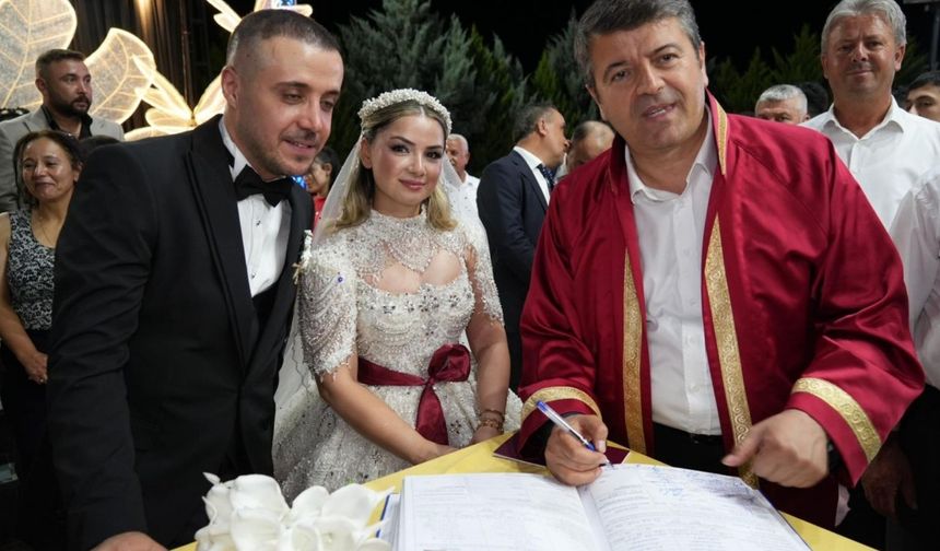 Adıyaman'da 2025 Yılında 2 bin 90 nikah kıyıldı