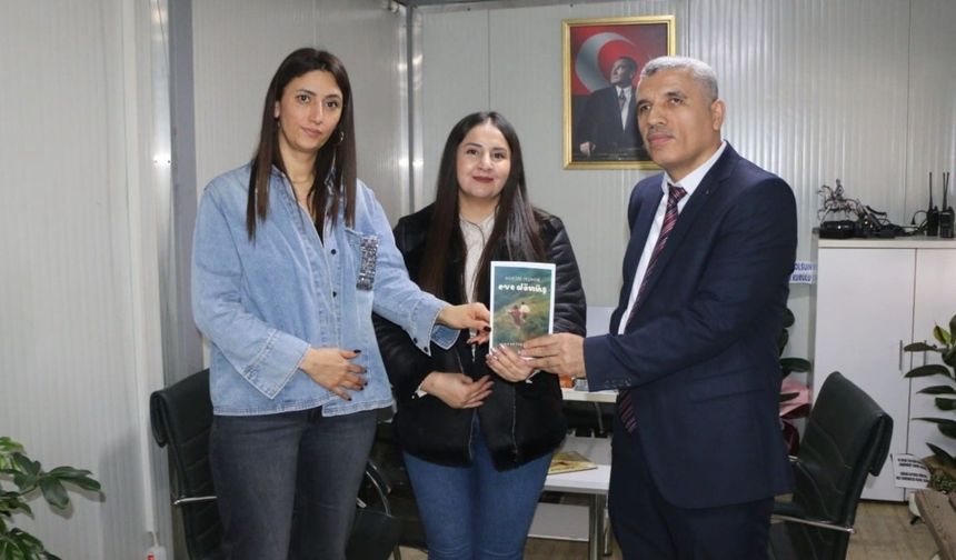 Adıyamanlı Yazar Hüseyin Bulut, 'Mucize Peşinde Eve Dönüş' kitabı için okurlarıyla buluşuyor - Videolu Haber