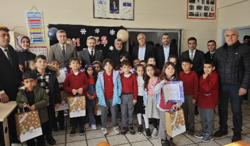 Bakan Yardımcısı Ahmet Aydın'dan Gerger Cumhuriyet İlkokulu'na ziyaret - Videolu Haber