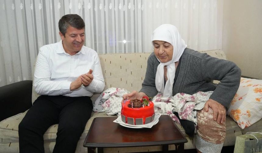 Başkan Tutdere'den 87 yaşındaki vatandaşa doğum günü ziyareti - Videolu Haber