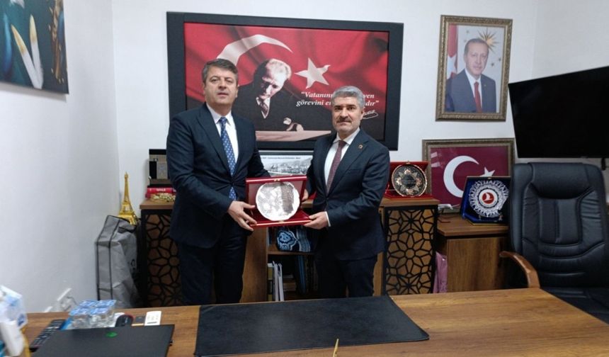 Başkan Tutdere'den Besni Belediyesi'ne ziyaret