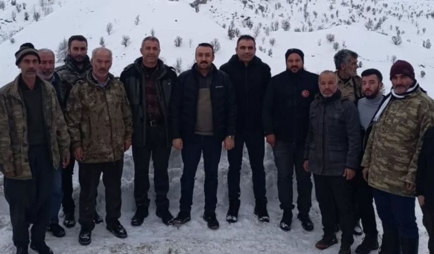 Çelikhan'da köy yolları açılıyor: Kaymakam Pelvan çalışmaları yerinde inceledi