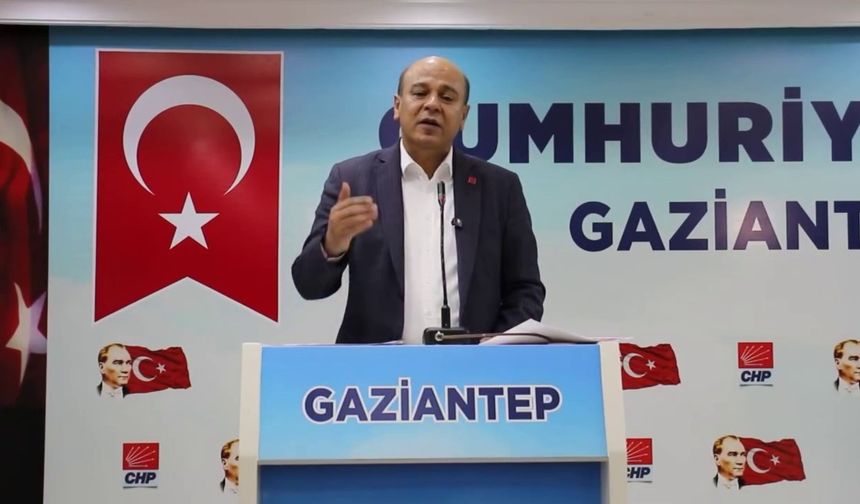 CHP'li Vakkas Açar: 'Fatma Şahin ve Tahmazoğlu tatil sonrası şehre dönmüş. Hoş geldiniz!' - Videolu Haber