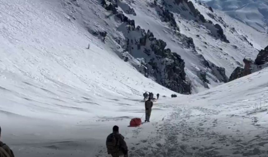 Bakan Ali Yerlikaya: 'Hakkari'de 348 kilogram uyuşturucu ele geçirildi' - Videolu Haber