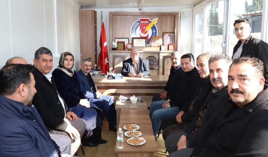 Kıymaz'dan Alkayış'a gazeteciler için 'yeşil pasaport' talebi - Videolu Haber