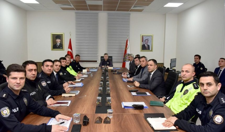 Adıyaman İl Emniyet Müdürlüğü tarafından aylık değerlendirme toplantısı yapıldı