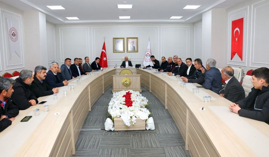 Adıyaman Valisi Dr. Osman Varol köy muhtarlarıyla görüştü