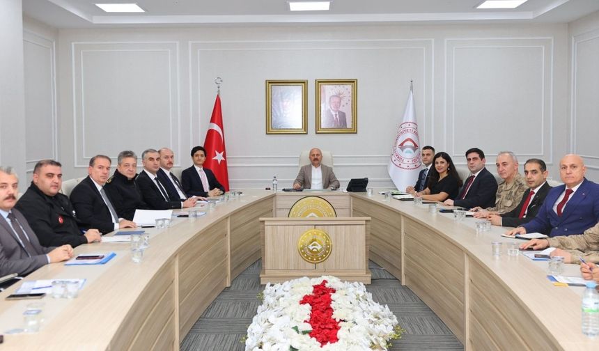 Adıyaman'da 6 Şubat anma programları için tedbir toplantısı yapıldı