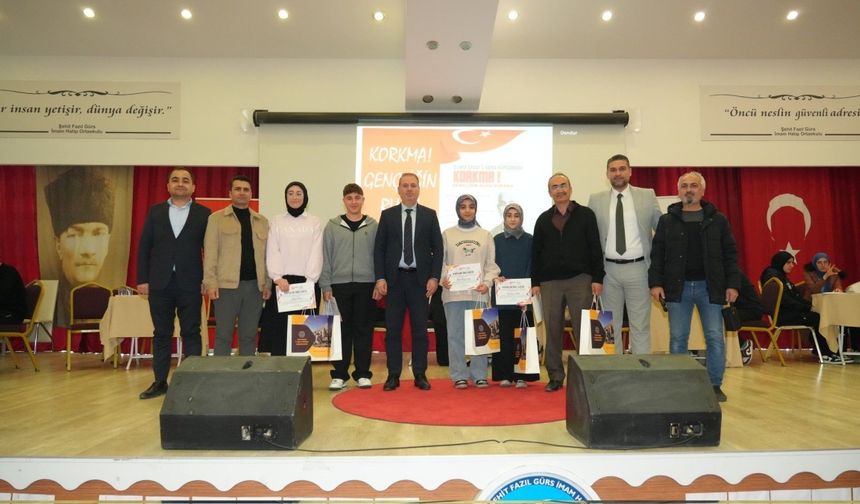 Adıyaman'da 'Korkma! Gençliğin Ruhu Burada' Bilgi Yarışması İl Finali Gerçekleştirildi
