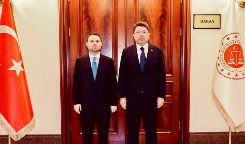 Akın Gürlek, Adalet Bakanlığı görevini Yılmaz Tunç'tan devraldı