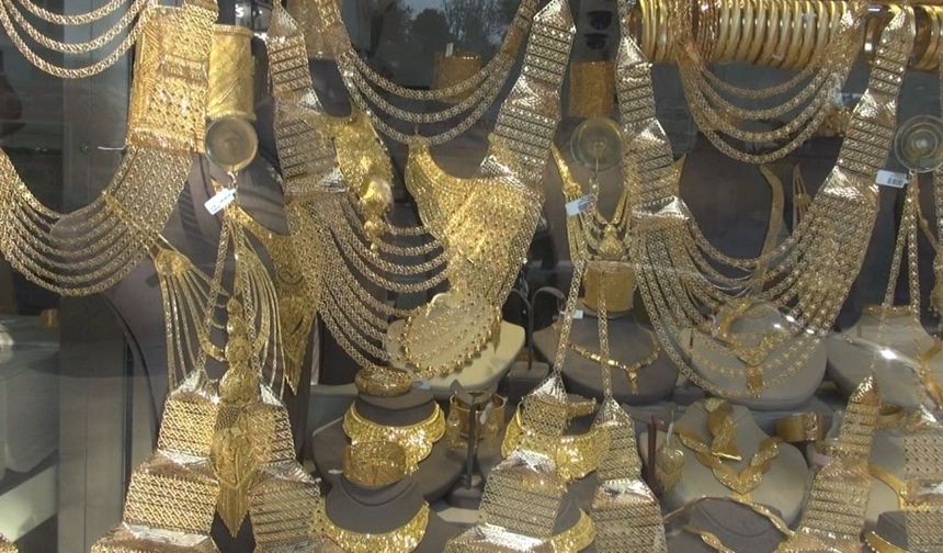 Altın fiyatları bugün ne kadar? 22 Şubat 2026 Çeyrek, yarım, cumhuriyet altın fiyatları son durum