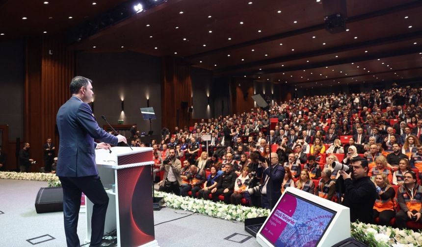 Bakan Kurum: 'Asrın inşası'nı tüm dünyaya anlattık' - Videolu Haber