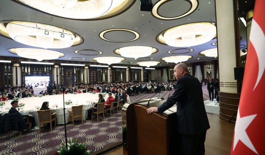 Gençlere Seslenen Cumhurbaşkanı 'Artık kimse size parmak sallayamaz'