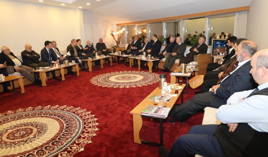 İstanbul'da Besni Eğitim Vakfı'ndan Adıyamanlılar Vakfı'na ziyaret