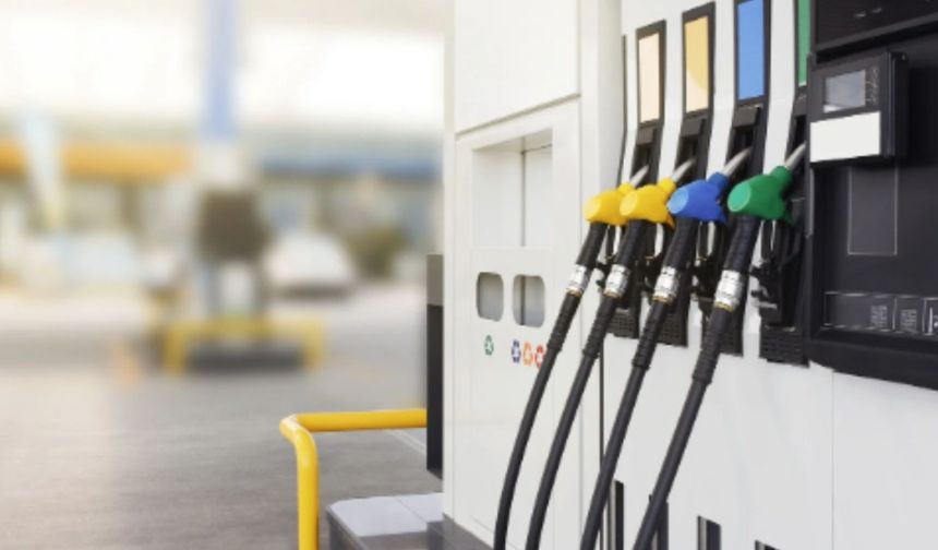 Petrol fiyatlarındaki düşüş akaryakıta yansıdı
